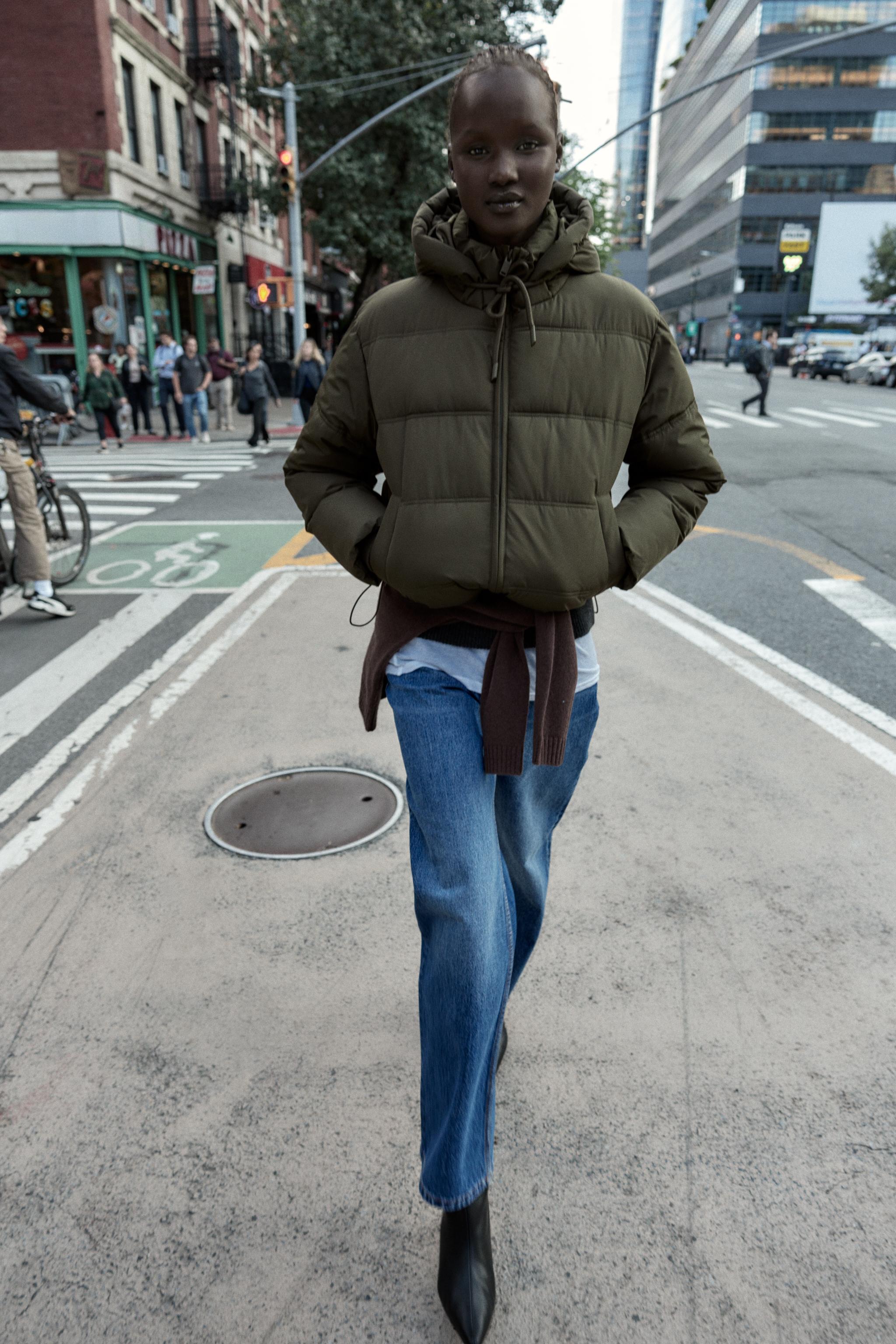 ANORAK COURT À CAPUCHE DÉPERLANT COUPE-VENT